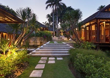Work in Luxury at Villa Pangi Gita by The Luxe Nomad