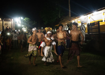 Aga Rituals: Young Balinese Boys, Pre-Courtship, and Pandan War