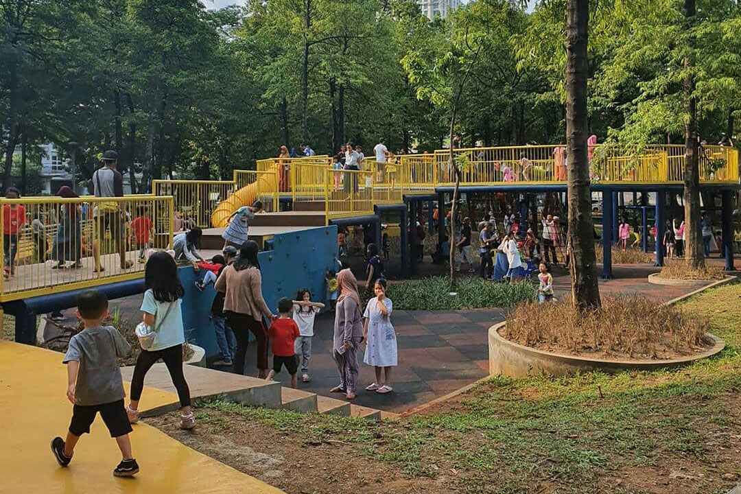 Family Fun at Taman Puring South Jakarta | NOW! JAKARTA