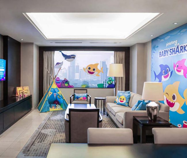 Fairmont-Jakarta_Pinkfong-Baby-Shark-Stay-Experience-Suites-Living-Room