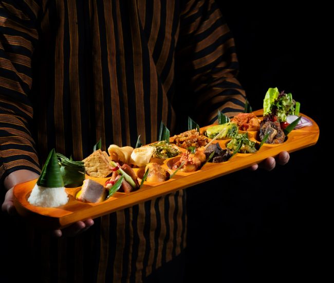IC-Jakarta-Congklak-Board-for-Mahamangsa-Pass-around-food-1