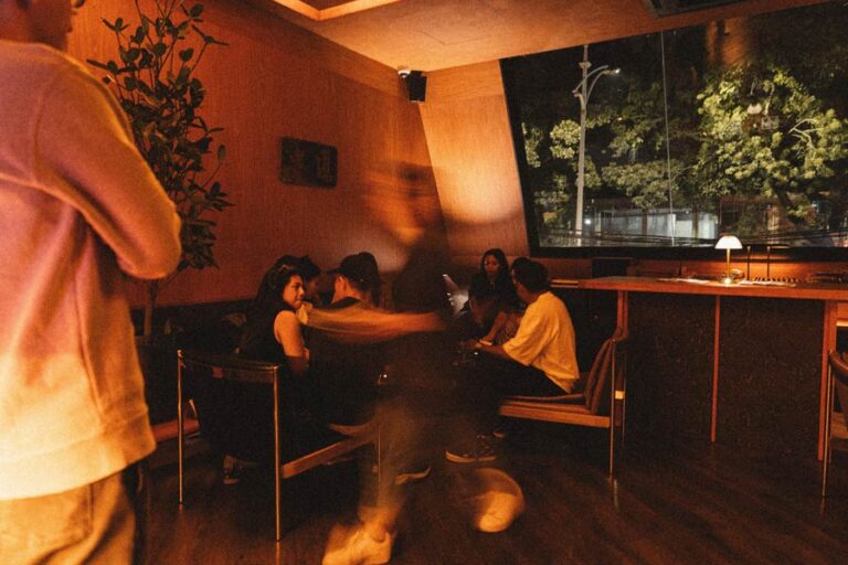 19 Best Cocktail Bars in Jakarta: Speakeasies to Social Hotspots (2026)