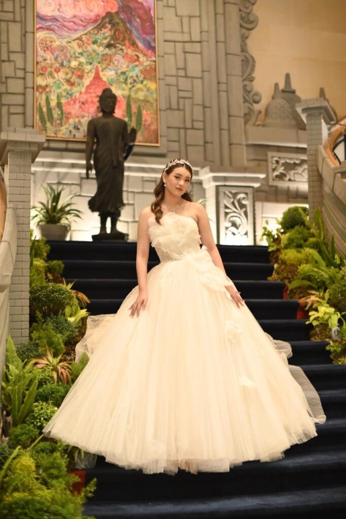 Hotel Borobudur Jakarta in collaboration with Kara Brides presents ‘Discover Love Stories’, a Wedding Expo that will be held at the hotel on 10-11 May 2025. Every bride-to-be will have the opportunity to find inspiration and realise their dream wedding with various promos at this event.