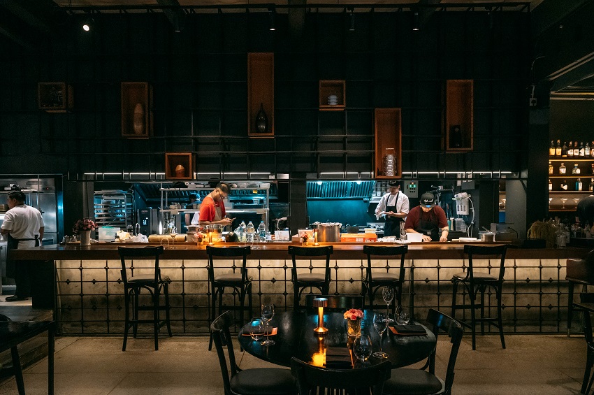 The Ritz-Carlton Jakarta, Mega Kuningan is set to host an extraordinary gastronomic event as Lobo Restaurant & Bar welcomes the celebrated 80/20 Bangkok’s Michelin-starred culinary jewel, for an exclusive two-night takeover on 5–6 September 2025.