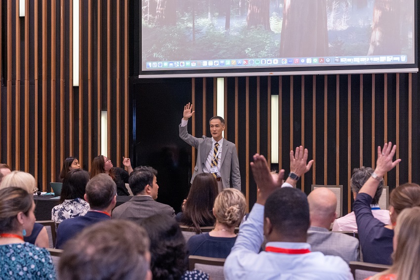 Based on an approach of "Educate, Prepare, Match", the Sesameed Way provides families with structured guidance, from choosing the right school to interview coaching, essay preparation, and mentoring. Jakarta families will meet admissions officers, alumni, and current students from leading American boarding schools.