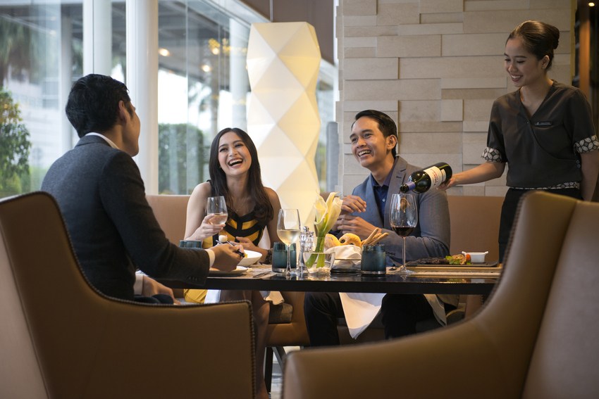 Enjoy the daily Goût de France menus at Sana Sini, or secure a seat for the exclusive Chef Louis Pacquelin events before they sell out. Whether for a leisurely lunch, an indulgent brunch, or a sky-high private dinner, Pullman Jakarta Indonesia promises a celebration of French gastronomy not to be missed.