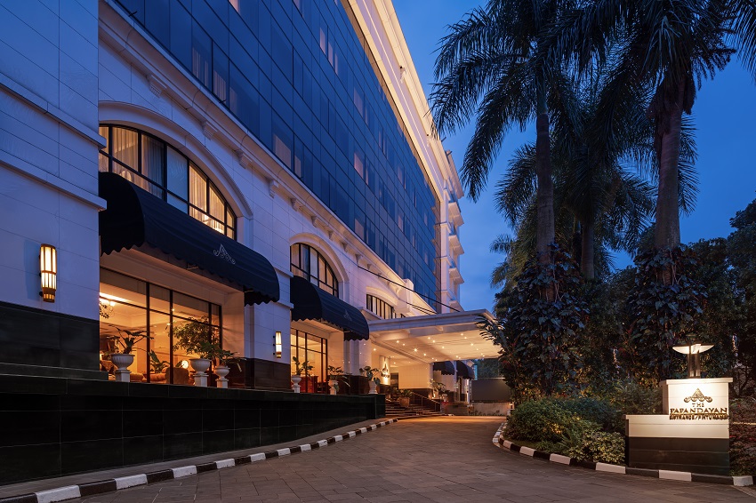 As the city sparkles and hearts gather in celebration, The Papandayan invites everyone to celebrate Christmas and to welcome 2026 in nights filled not only with festivity, but with meaningful, lasting glow. 