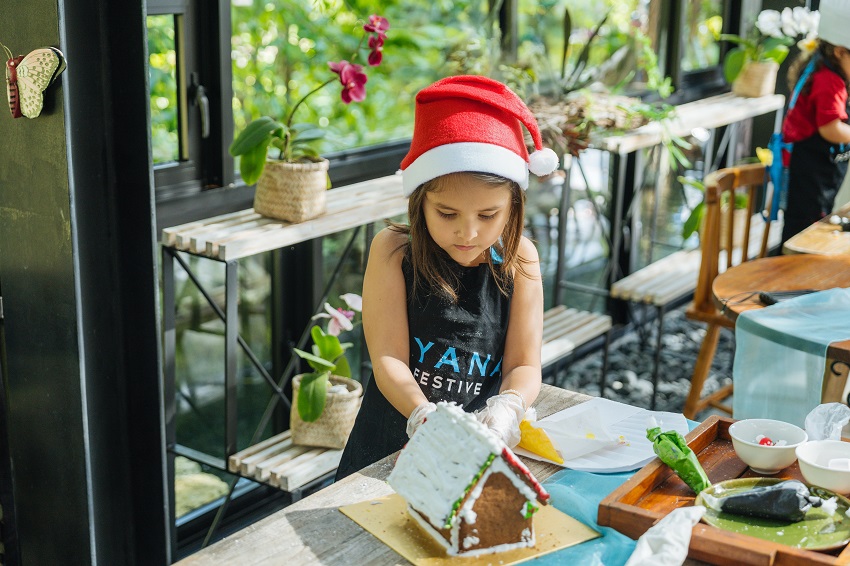 Beginning on 6 December, when both AYANA Bali and AYANA Komodo Waecicu Beach will host Christmas Tree Lighting ceremonies, a series of festive events will kick-off! This year’s Festive Sunsation celebrates tropical seaside sensations — whether for Christmas or New Year — with unforgettable moments across both destinations.