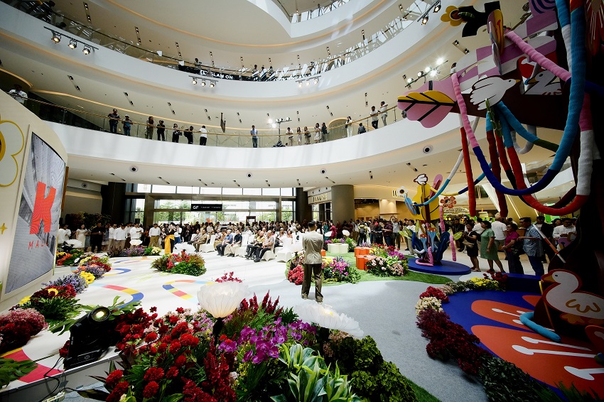 Located within the Menara Jakarta Kemayoran complex, K Mall is integrated into a modern ecosystem that includes condos, apartments, hotels, and offices. Being directly opposite JIEXPO, Jakarta’s largest exhibition centre, positions it as a new hub for residents, professionals, and tourists seeking a premium urban lifestyle experience.