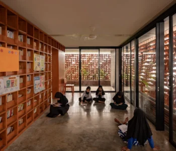 SHAU Microlibraries in Indonesia Pringwulung - Photo credit by Aga Khan Trust for Culture _ Andreas Widi