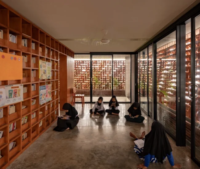 SHAU Microlibraries in Indonesia Pringwulung - Photo credit by Aga Khan Trust for Culture _ Andreas Widi