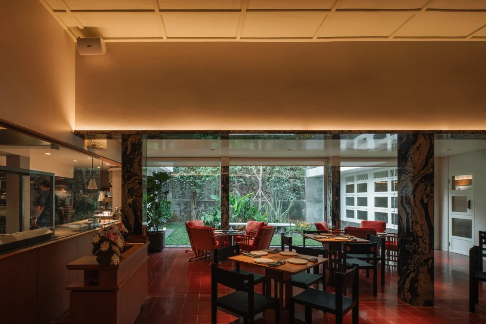 Young Thai Restaurant Jakarta - Grab Dine Out