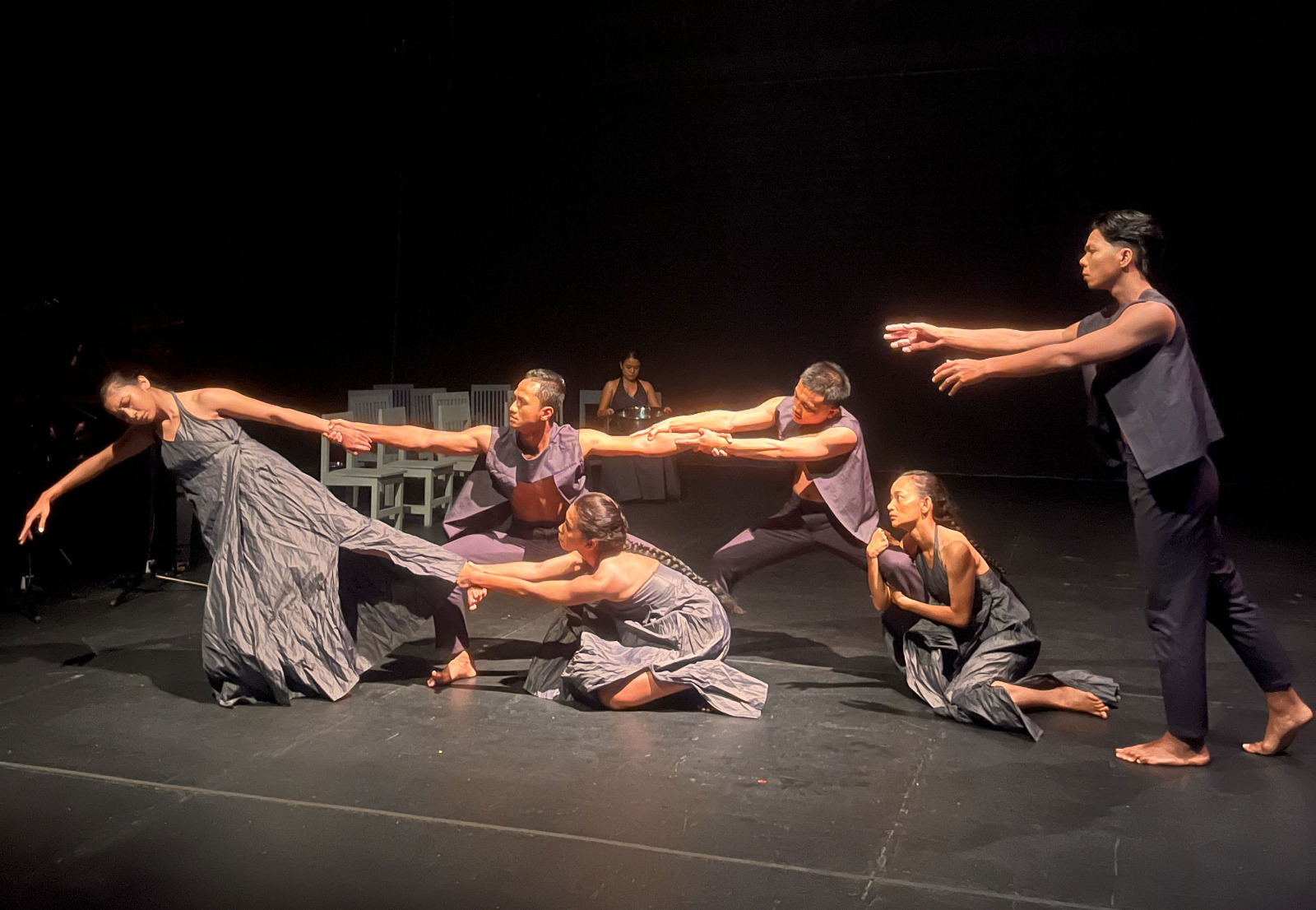 'Orfeus' at SIPFest 2026: Melati Suryodarmo Morphs Grief into Movement
